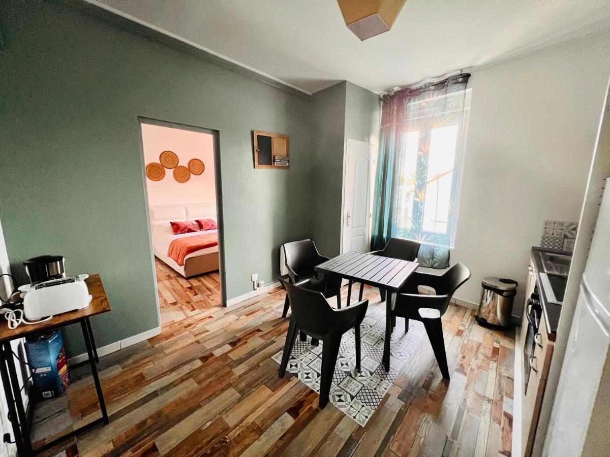 Ferienwohnung La Plume Wifi Parking Un-Sejour-A-Part Clouange Exterior foto